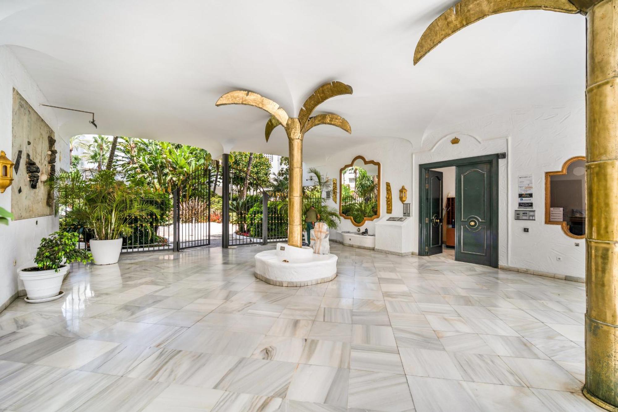 Real Golden Mile - 3 Bedroom Apartment