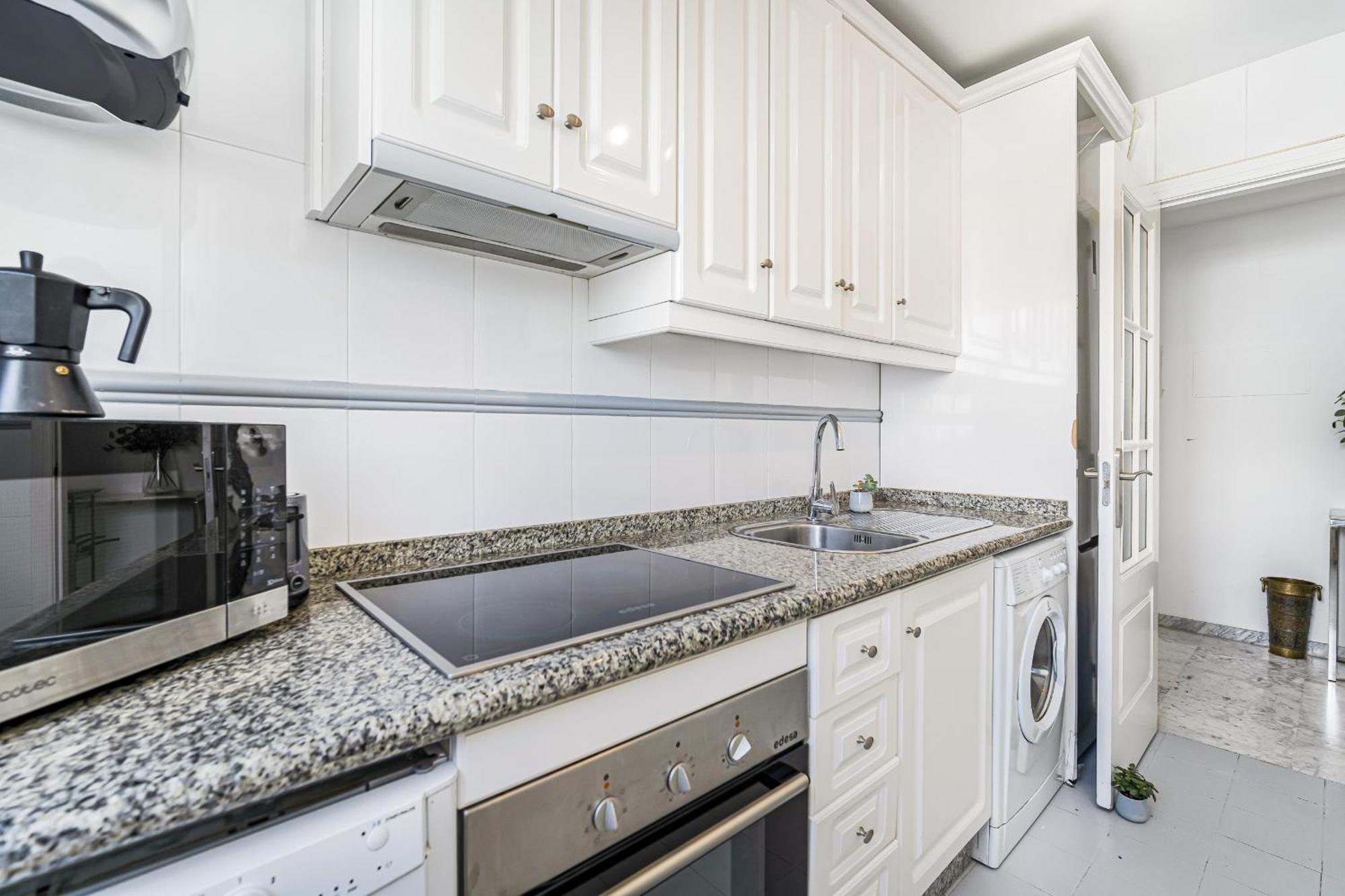 Real Golden Mile - 3 Bedroom